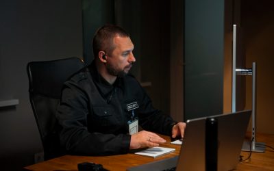 Cum să alegi o firmă de securitate pentru protecția lucrătorilor de noapte?
