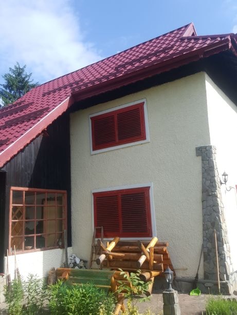 Alege Profesioniștii Potriviți pentru Acoperișul și Fațada Casei Tale pe anunturi-reparatii-acoperisuri.ro