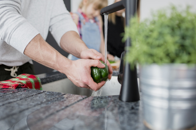 Cat de des ar trebui sa schimb filtrele de apa potabila si cartusul acestora?