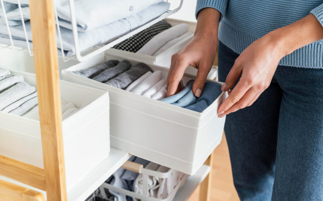 De Ce Să Achiziționezi un Dulap din Plastic pentru Depozitare