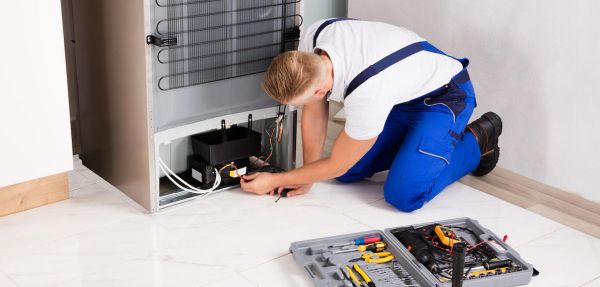 Cursuri frigotehnist: ce înseamnă, ce competențe dobândești și unde te poți angaja