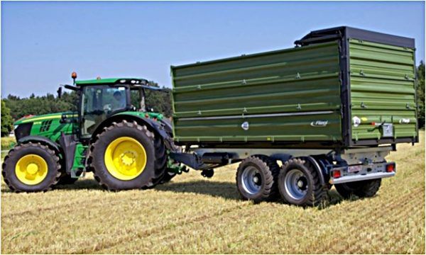 Agricultură: Remorcile pentru baloți și eficiența lor