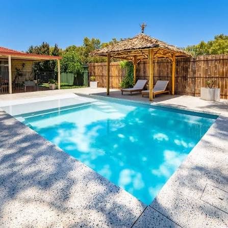 Tot ce poți face la piscina din Călimănești
