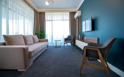 Ce facilități și servicii să cauți când rezervi o cameră de hotel în orașul de la malul mării